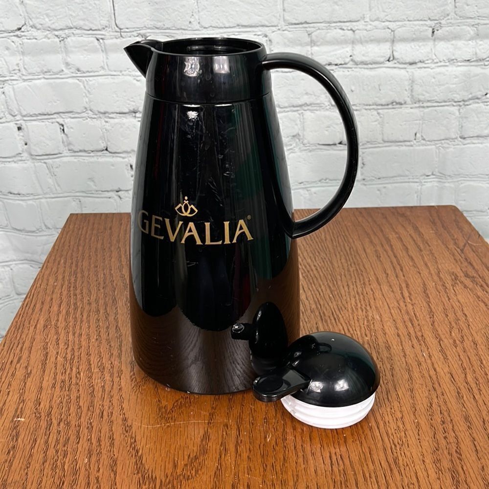 Gevalia Kaffe Coffee Thermal Insulated Color Black Server Carafe Pot 1 QT